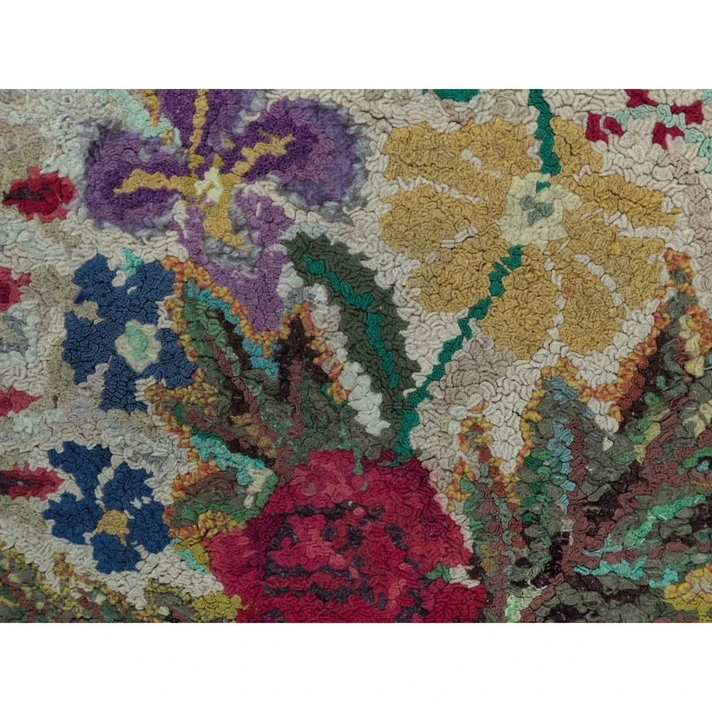 VTG Antique Hooked Rug Large 76